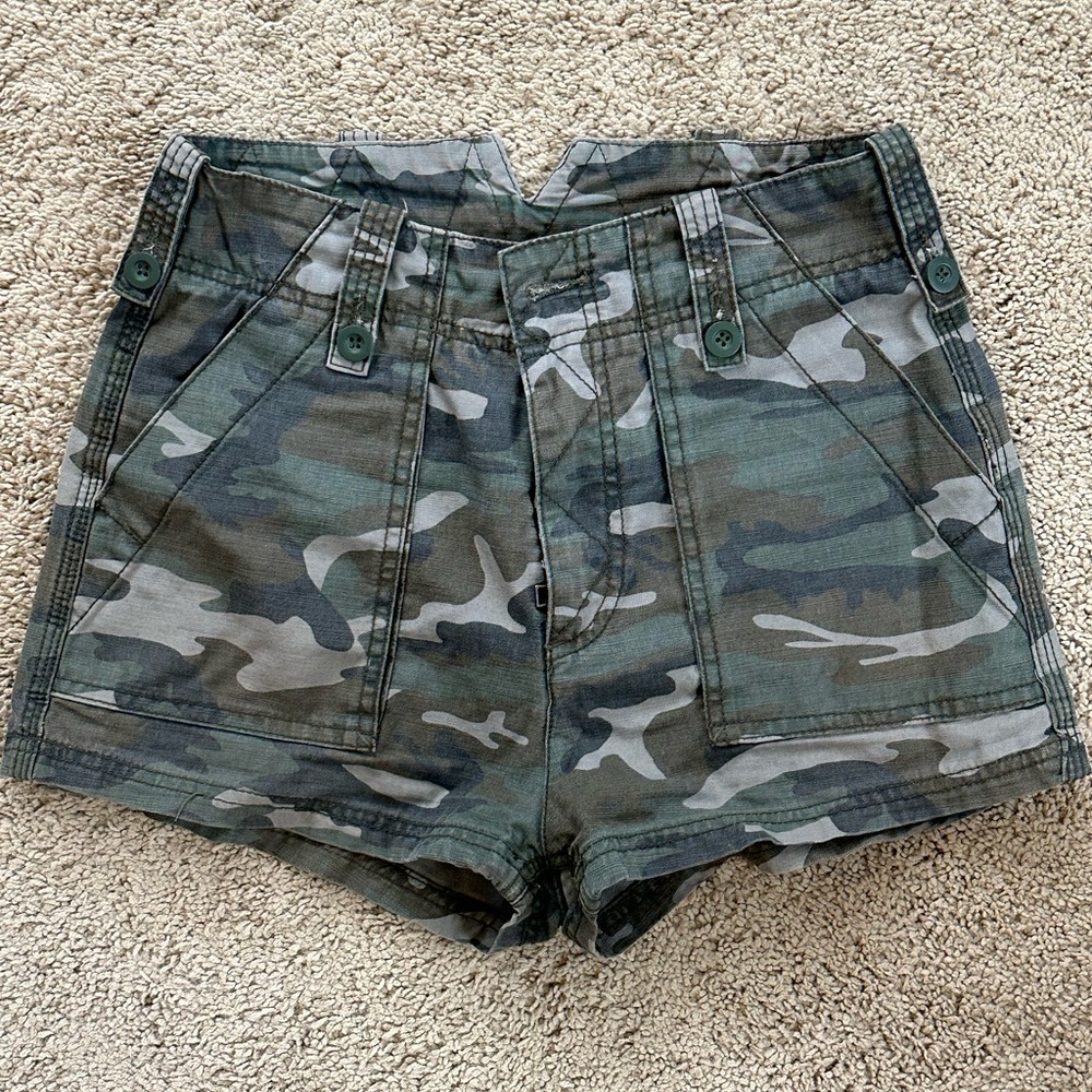 Free People Camo Green Women's Cargo Shorts
